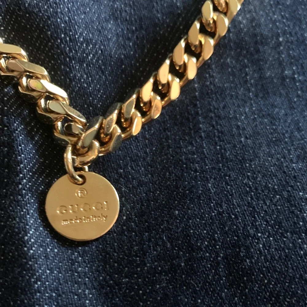 NEW Gucci Navy Blue Denim Jeans with Gold Chain and Button Accent New With Tags - Picture 5 of 15